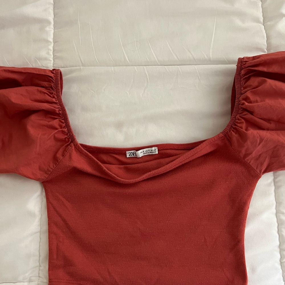 Pink puffy sleeves crop top